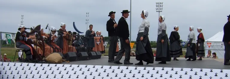 Chorégraphie Les Moissons par La Javelle du Pays d'Ancenis