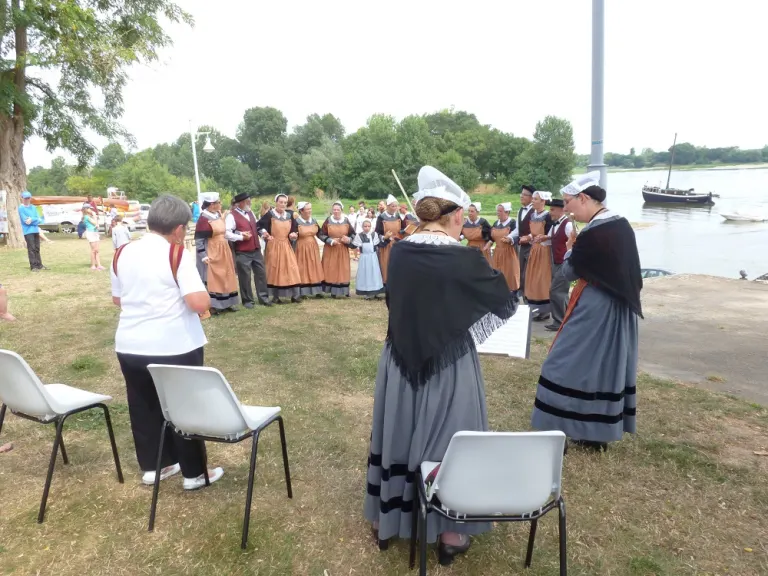 La Javelle du Pays d’Ancenis : 2014 07 27 Ancenis remontee du saumon