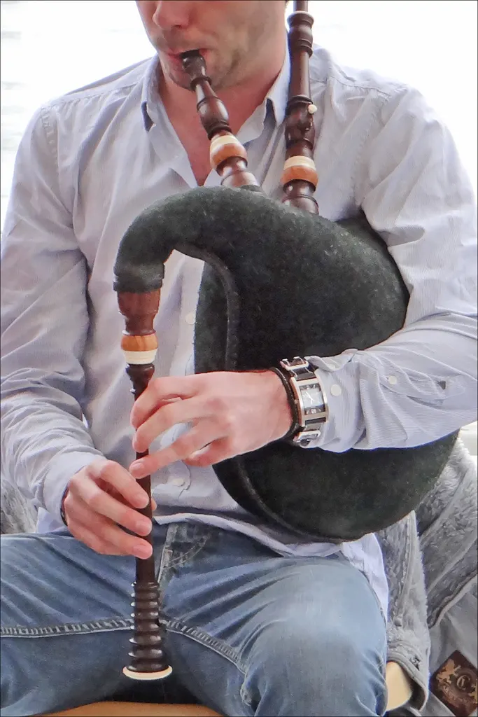 Sonneur de veuze, cornemuse du pays nantais